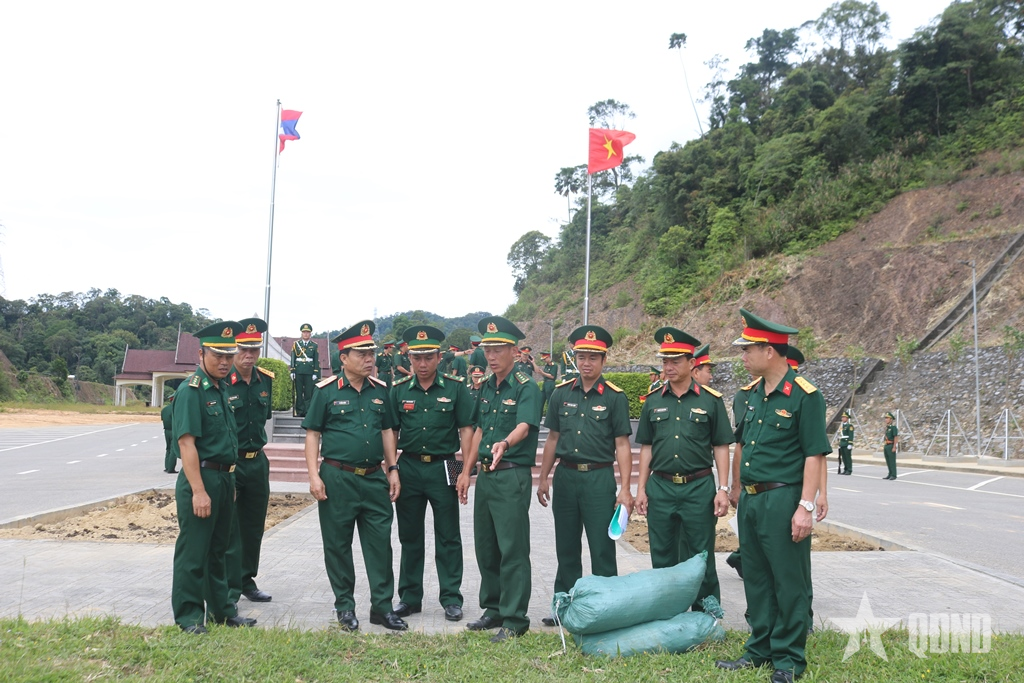 Quân khu 4 kiểm tra đảm bảo an toàn Giao lưu hữu nghị quốc phòng biên giới Việt Nam - Lào